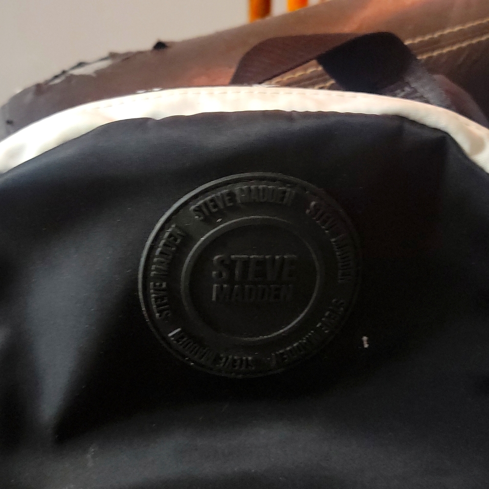 STEVE MADDEN BOOKBAG! SHARP